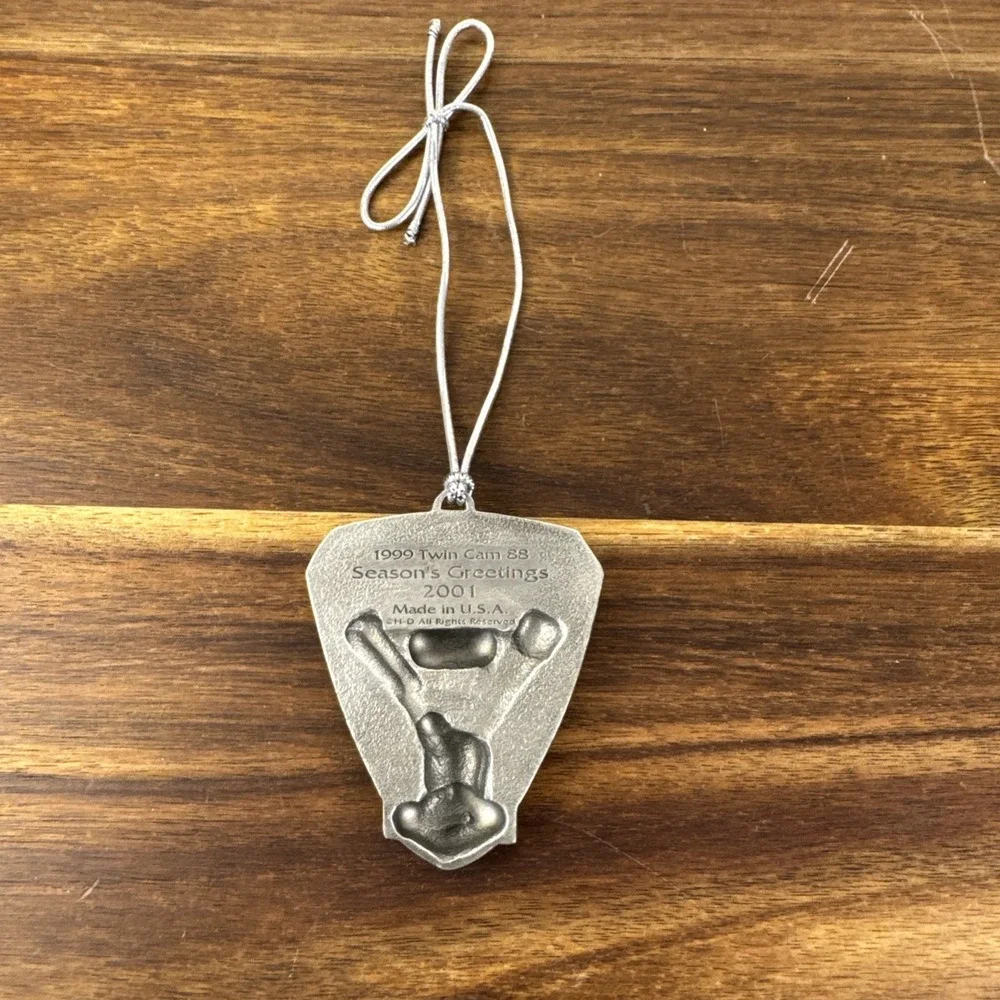 Harley-Davidson Ornament Unisex OS Silver Twin Cam 88 Engine 2001‎ Collectible